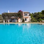 Lamda Luxury Villa