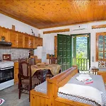 Polina House Maries