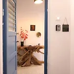 District Suites