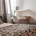 Palette Apartment Champagne - Athens Center, 6 Bd, 3 Bath