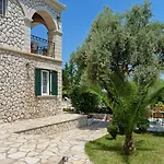 Villa Petra