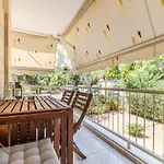 Elegant Apartment W Great Balcony In Vouliagmeni