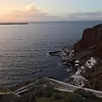 Fisherman'S Nest In Ammoudi Bay/Oia