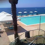 Hotel Limenari