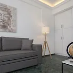 Roomy And Comfortable Apartment Near Acropolis By Ghh