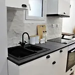 Minimal And Stylish Apartment