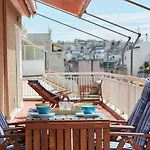 Fabulous 3Bd Apt Close To Kalimarmaro
