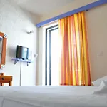 Μαμουζέλος Hotel Apartments