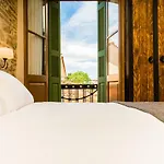 Ch Adrianou Suites