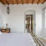 Carmelita Holiday House With Pool By Stylishstays