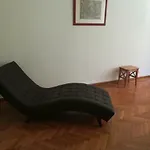 Kaniggos Two Bedroom Big Apartment