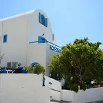 Flora Studios Rooms