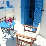 Flora Studios Rooms