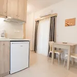 Porfyris Studios And Apartments