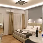 Nikis Luxurious Studio At Syntagma Square