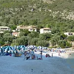 Ilianthos Apartments & Studios