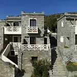 Aithra Apartments & Suites