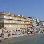 Studio 7 Spacious Studio Apartment In Paralia Featuring A Balcony And