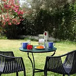 Summer House Louisa