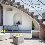 Sweet Nectar Villa With Hot Tub