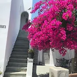 Kamara Rooms In Naousa