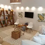 Nikiforou Foka 12 Apartment