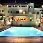 Scorpios Hotel & Apartments