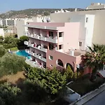 Ladis Hotel Apartments