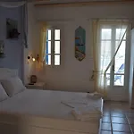 Studios Niovi Serifos