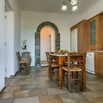 Mandrakia Bliss House