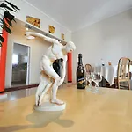 Apartment Near Stavros Niarchos Park & Acropolis