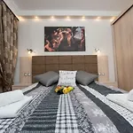 Artemis Luxury Apartment