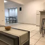 Modern City Center Apartment Preveza Marina