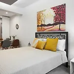 Valaoritou Studio Rodamanthi