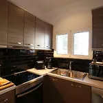 Little Small Villa In Psychiko, Athens