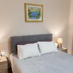 Quality Home In Athens