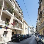 Medluxe Cozy Acropolis Apartment!