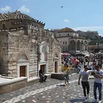 Monastiraki Flea Market & Metro Station Appartment