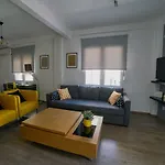 V&V Central & Elegant Apartment