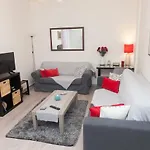 City Center Apartment Near Helexpo
