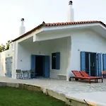 Villa In Marathonos