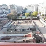 Luxury Apt At Navarino Square