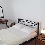 Villa Makra