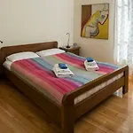Acropolis Museum Apartment