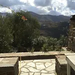 The Hill Top House In Kea