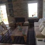 The Hill Top House In Kea