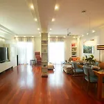 The Lux Gorgeous Apartment