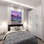 Metro Apartment