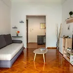 Lux & Stylish Renovated Aprt Close To City Center !