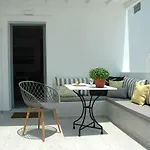 Kalypso House